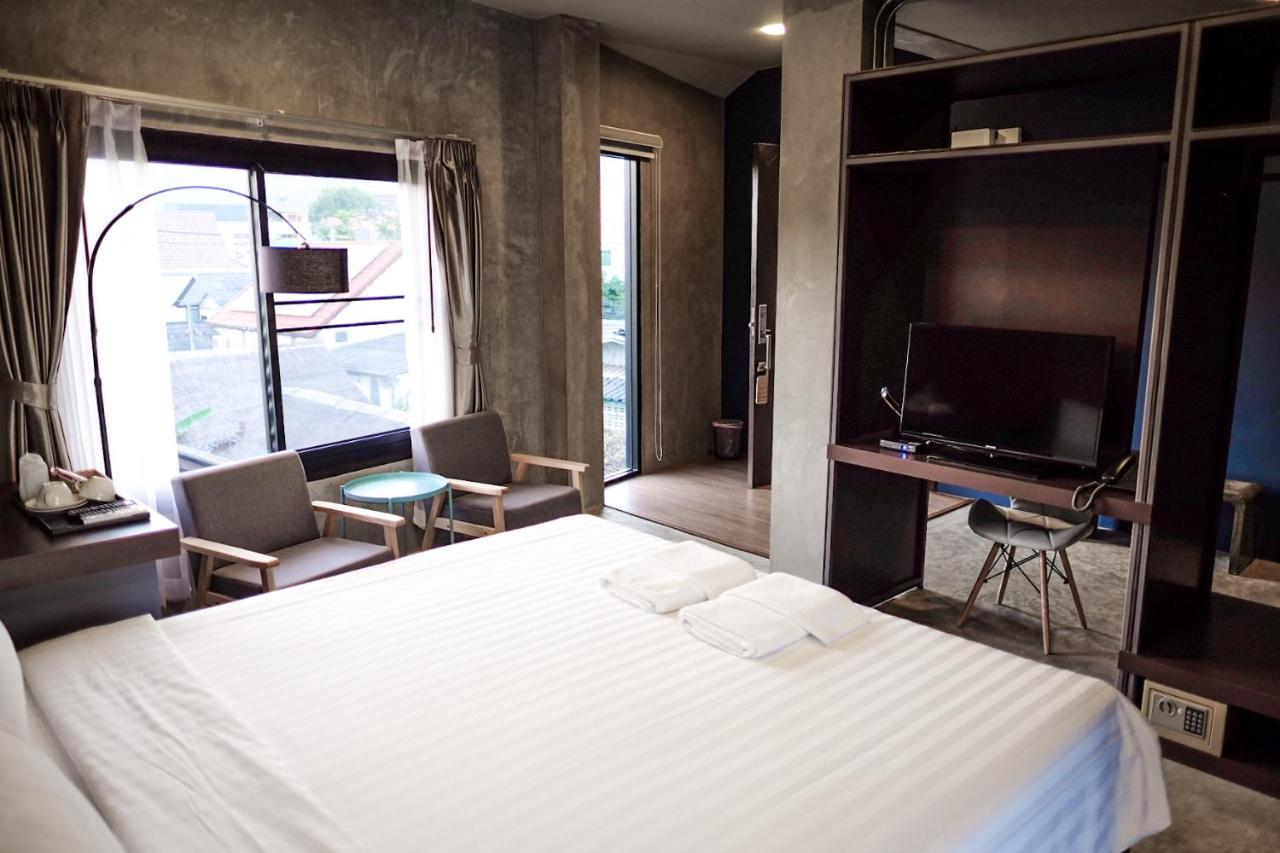 Werun Nimbly Chiang Mai Hostel Eksteriør bilde